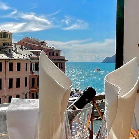 Piazza Grande Sea View Apartment Вернацца Экстерьер фото